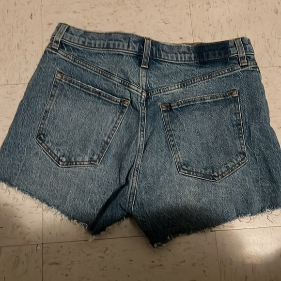 Abercrombie Curve High Rise Mom Short - Picture 4 of 5